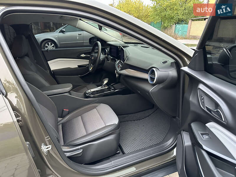 Позашляховик / Кросовер Chevrolet Trax 2023 в Харкові фото 13 Позашляховик / Кросовер Chevrolet Trax 2023 в Харкові