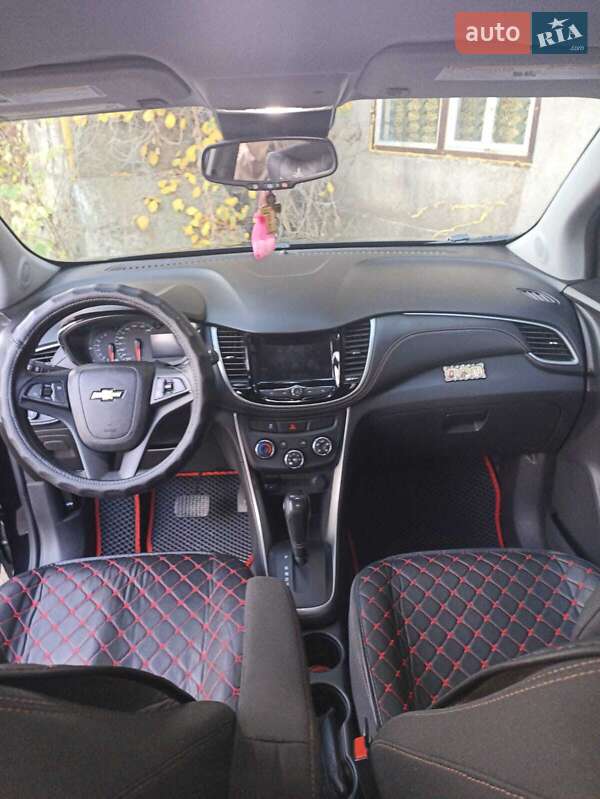 Внедорожник / Кроссовер Chevrolet Trax 2019 в Николаеве
