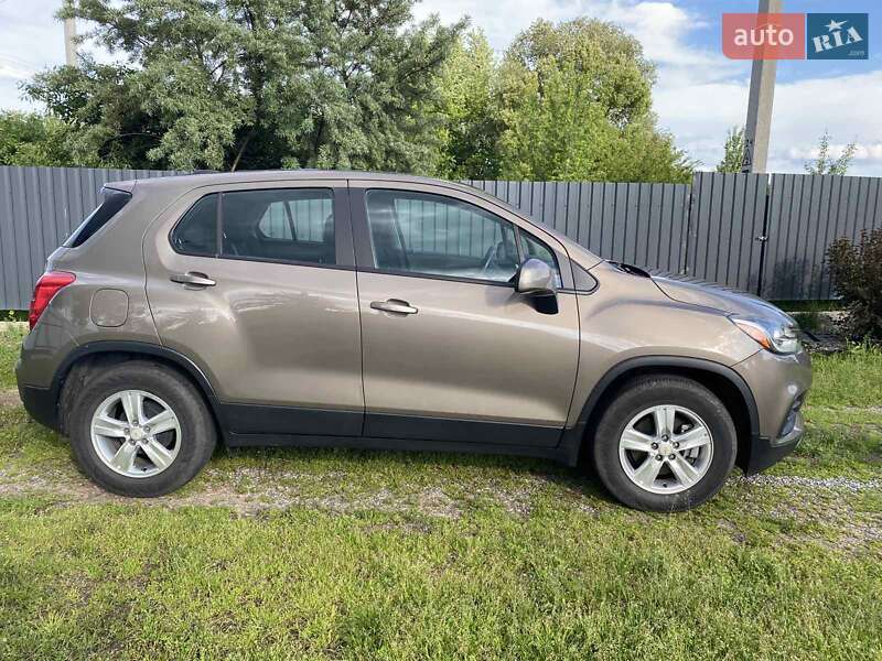 Позашляховик / Кросовер Chevrolet Trax 2020 в Ірпені