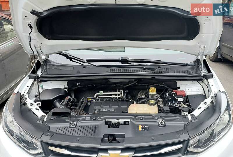 Внедорожник / Кроссовер Chevrolet Trax 2017 в Киеве