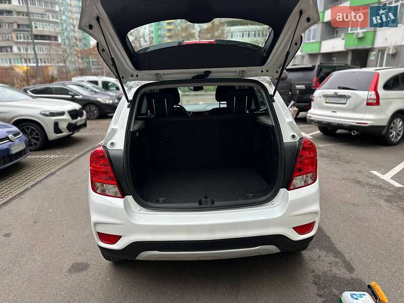 Внедорожник / Кроссовер Chevrolet Trax 2017 в Киеве фото 6 Внедорожник / Кроссовер Chevrolet Trax 2017 в Киеве