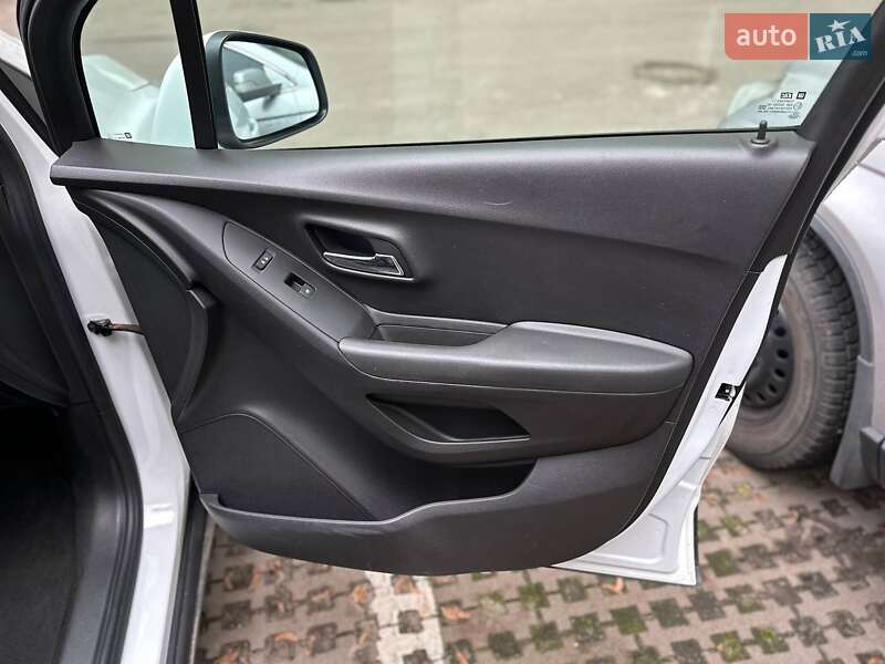 Внедорожник / Кроссовер Chevrolet Trax 2017 в Киеве фото 15 Внедорожник / Кроссовер Chevrolet Trax 2017 в Киеве