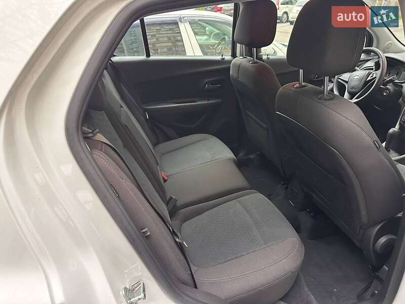 Внедорожник / Кроссовер Chevrolet Trax 2017 в Киеве фото 19 Внедорожник / Кроссовер Chevrolet Trax 2017 в Киеве