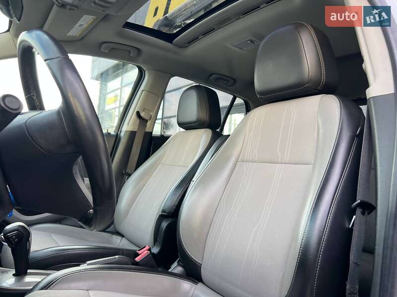 Внедорожник / Кроссовер Chevrolet Trax 2016 в Ивано-Франковске фото 9 Внедорожник / Кроссовер Chevrolet Trax 2016 в Ивано-Франковске