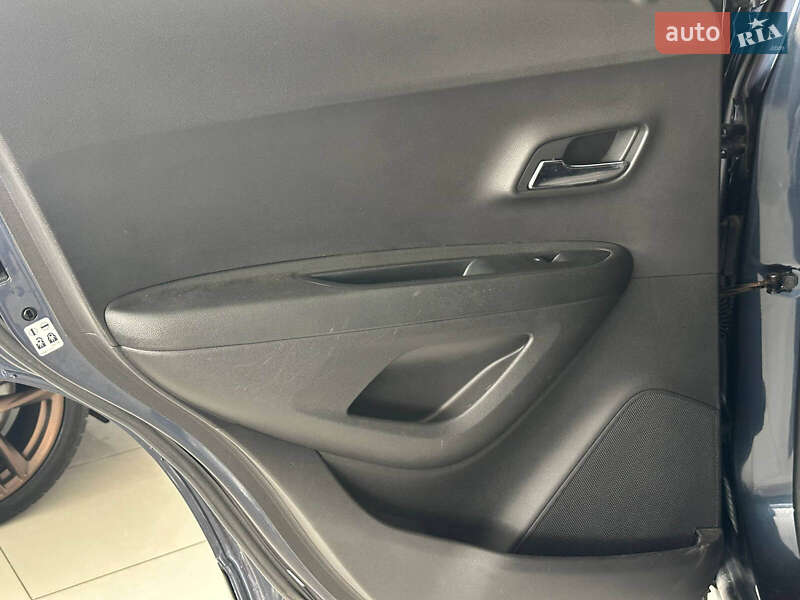 Внедорожник / Кроссовер Chevrolet Trax 2017 в Одессе