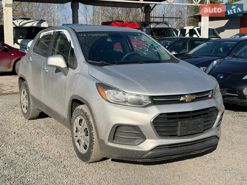 Внедорожник / Кроссовер Chevrolet Trax 2017 в Владимире