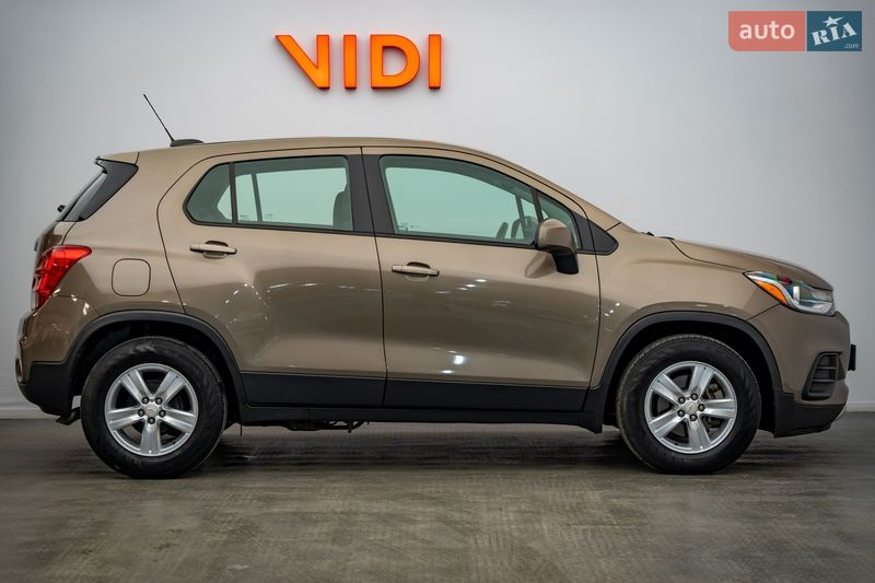 Внедорожник / Кроссовер Chevrolet Trax 2020 в Киеве