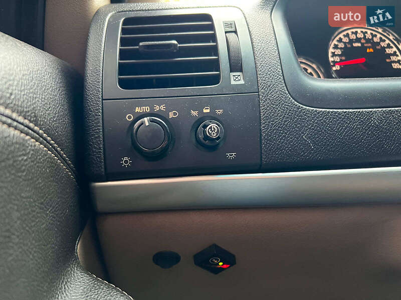 Минивэн Chevrolet Uplander 2005 в Киеве фото 13 Минивэн Chevrolet Uplander 2005 в Киеве