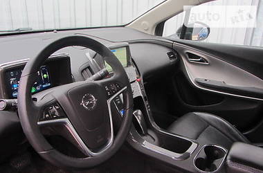 Ліфтбек Chevrolet Volt 2013 в Києві