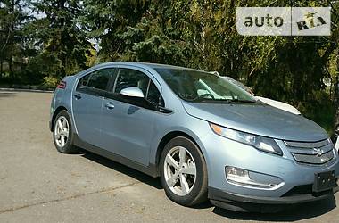 Хэтчбек Chevrolet Volt 2014 в Полтаве