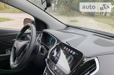 Седан Chevrolet Volt 2016 в Кропивницком