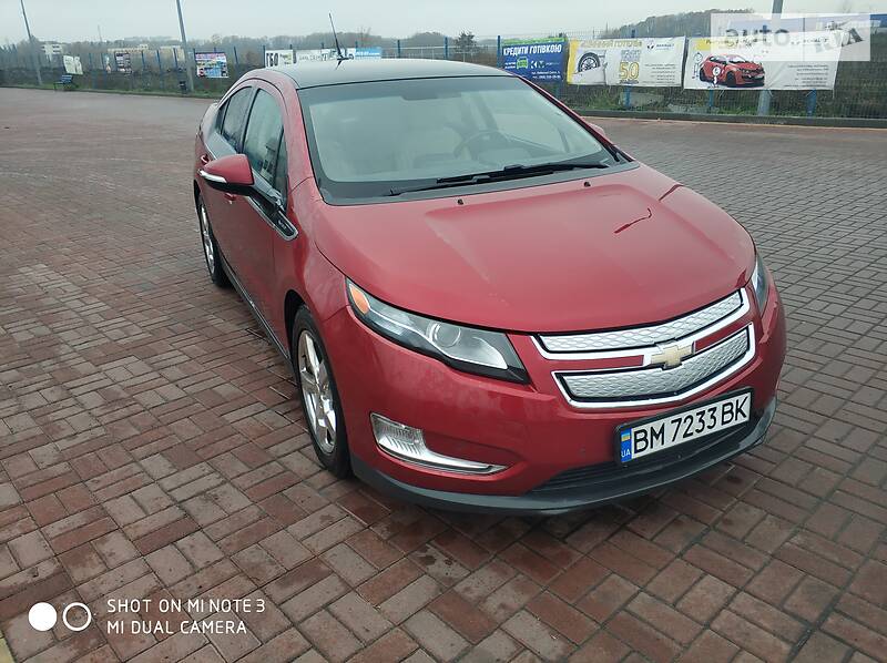 Хэтчбек Chevrolet Volt 2011 в Полтаве