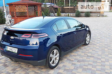 Хэтчбек Chevrolet Volt 2012 в Полтаве