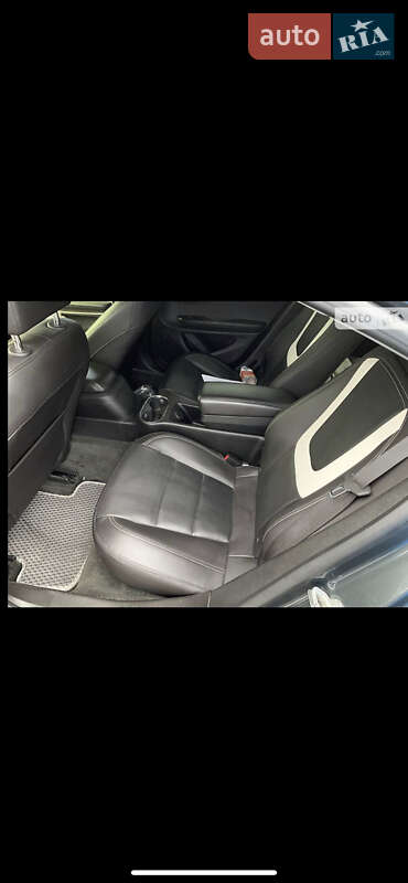 Хэтчбек Chevrolet Volt 2013 в Харькове