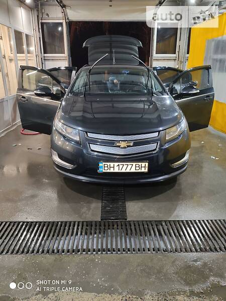 Лифтбек Chevrolet Volt 2014 в Одессе