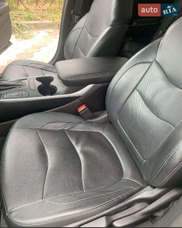 Хетчбек Chevrolet Volt 2016 в Дніпрі фото 4 Хетчбек Chevrolet Volt 2016 в Дніпрі