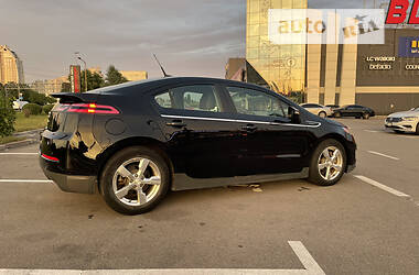 Лифтбек Chevrolet Volt 2013 в Киеве