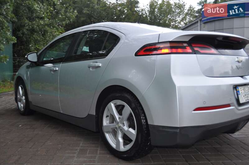 Хетчбек Chevrolet Volt 2014 в Києві