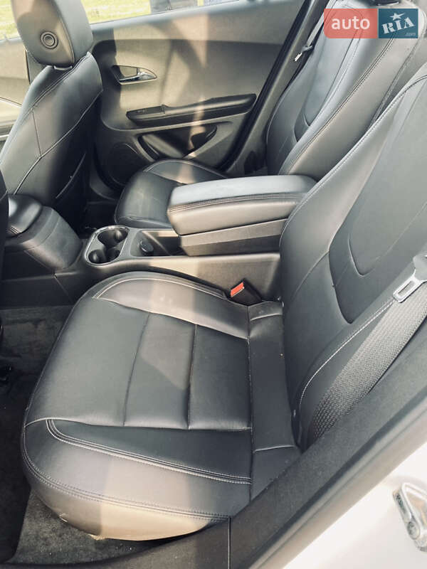 Ліфтбек Chevrolet Volt 2015 в Кролевці фото 17 Ліфтбек Chevrolet Volt 2015 в Кролевці