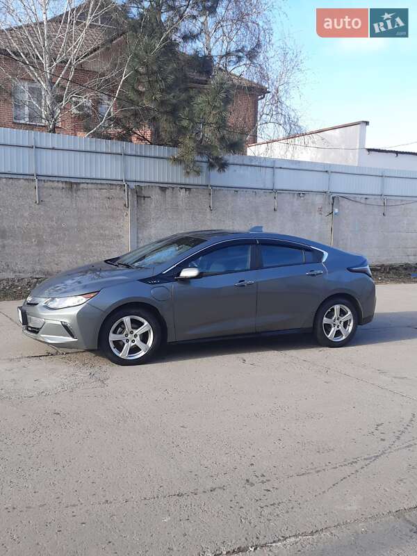 Хэтчбек Chevrolet Volt 2016 в Краковце