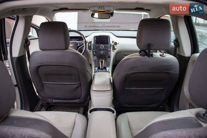 Лифтбек Chevrolet Volt 2013 в Луцке