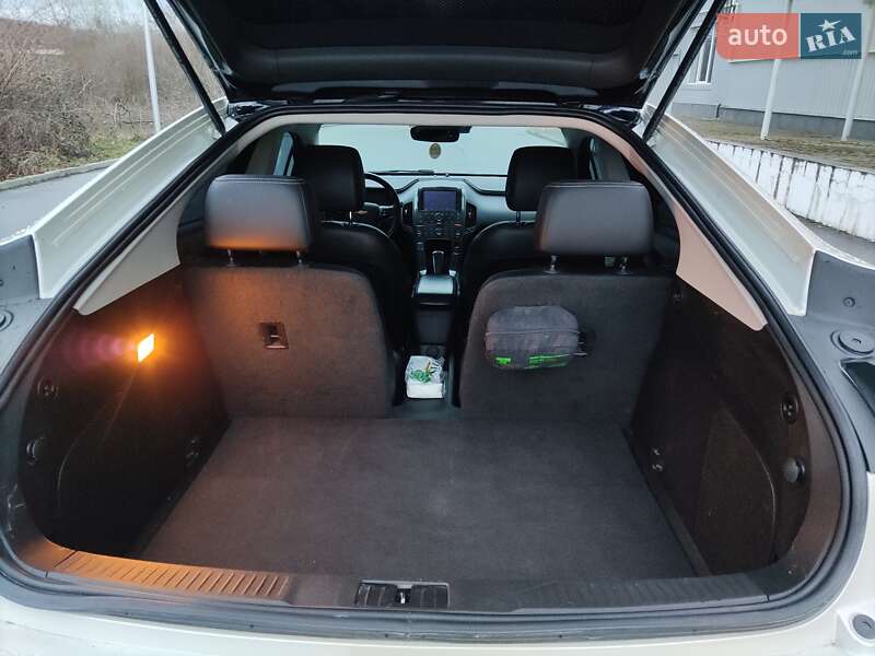 Хэтчбек Chevrolet Volt 2011 в Житомире