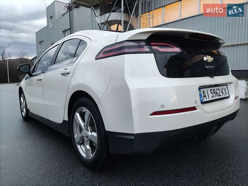 Хэтчбек Chevrolet Volt 2011 в Житомире