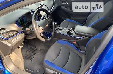 Хэтчбек Chevrolet Volt 2016 в 