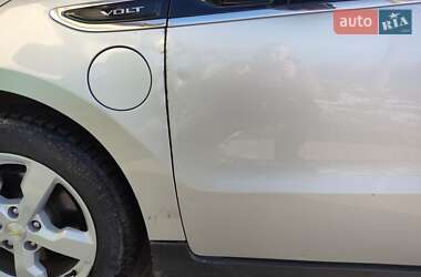 Хэтчбек Chevrolet Volt 2015 в Кропивницком