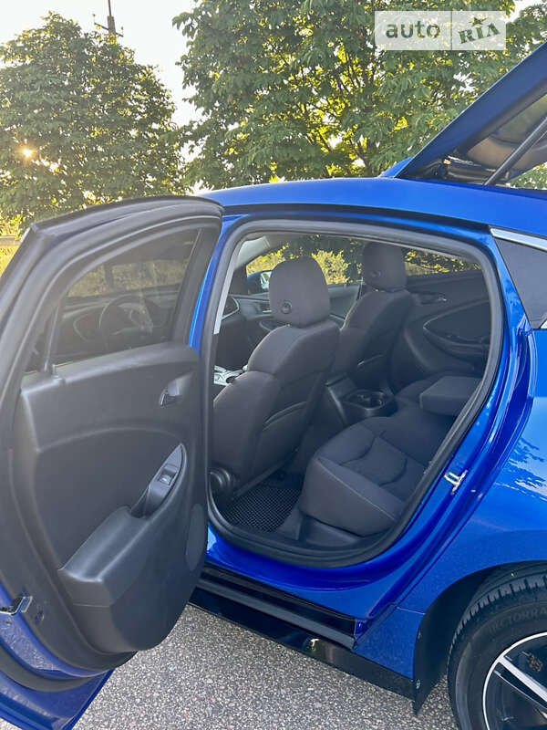 Хэтчбек Chevrolet Volt 2016 в Одессе