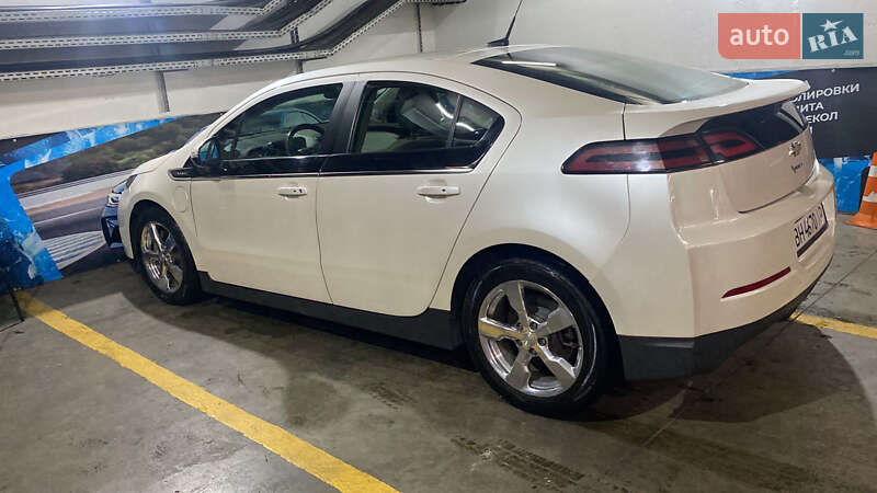 Хэтчбек Chevrolet Volt 2012 в Одессе фото 2 Хэтчбек Chevrolet Volt 2012 в Одессе