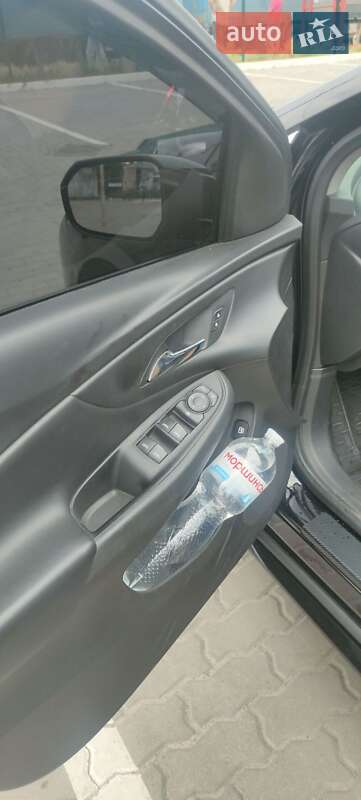 Хетчбек Chevrolet Volt 2018 в Черкасах фото 25 Хетчбек Chevrolet Volt 2018 в Черкасах