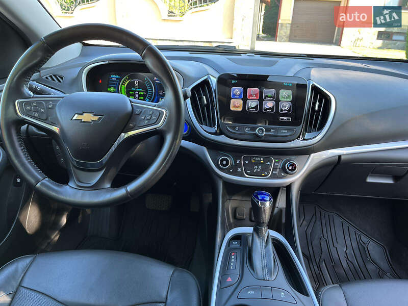 Хетчбек Chevrolet Volt 2017 в Чернівцях