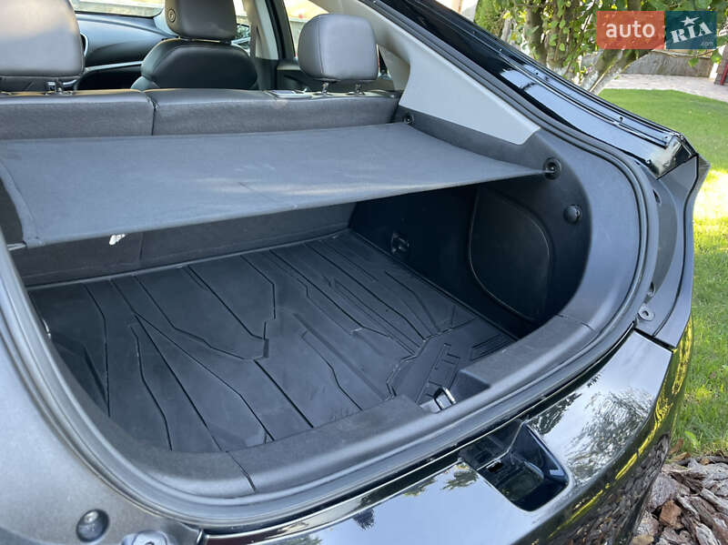 Хетчбек Chevrolet Volt 2017 в Чернівцях