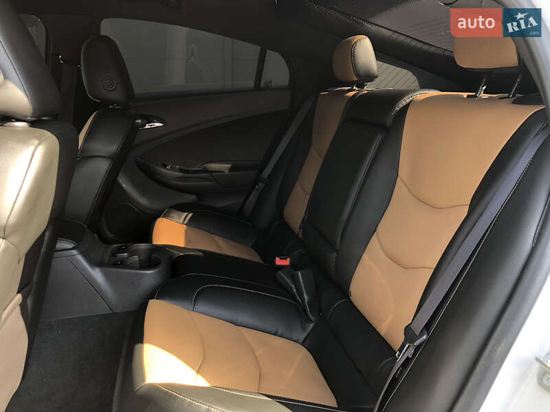 Хетчбек Chevrolet Volt 2015 в Києві фото 10 Хетчбек Chevrolet Volt 2015 в Києві