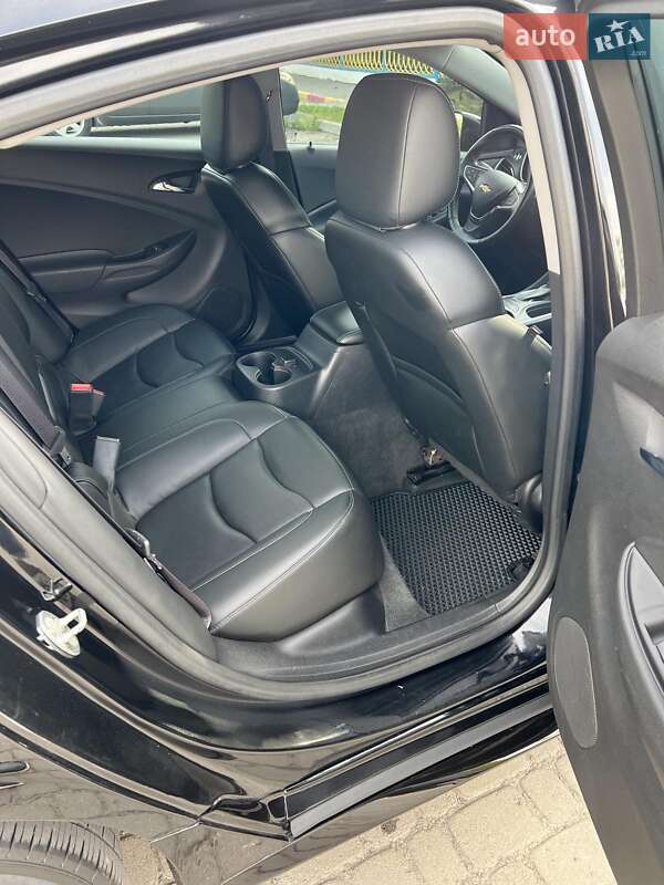 Хэтчбек Chevrolet Volt 2016 в Ивано-Франковске