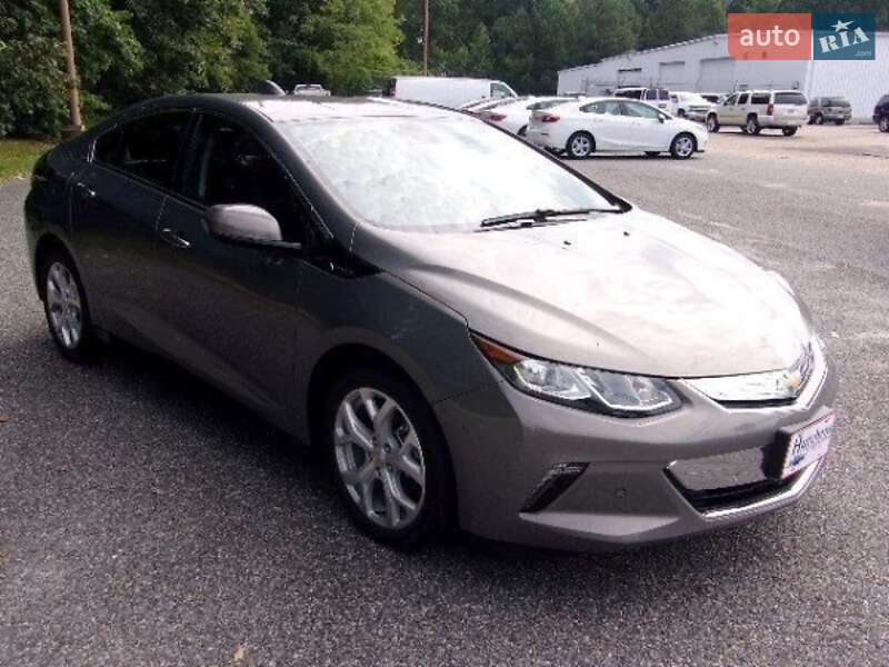 Хэтчбек Chevrolet Volt 2016 в Тернополе