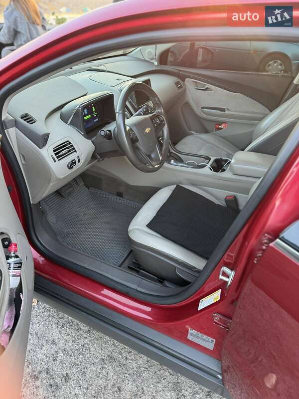 Хэтчбек Chevrolet Volt 2013 в Кременчуге