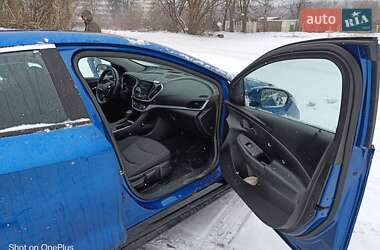 Хэтчбек Chevrolet Volt 2017 в 