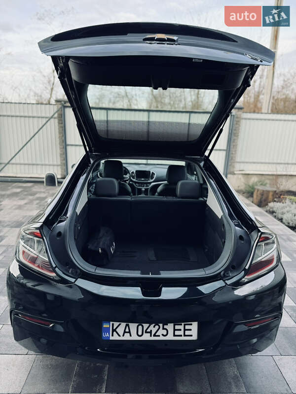 Хэтчбек Chevrolet Volt 2017 в Киеве