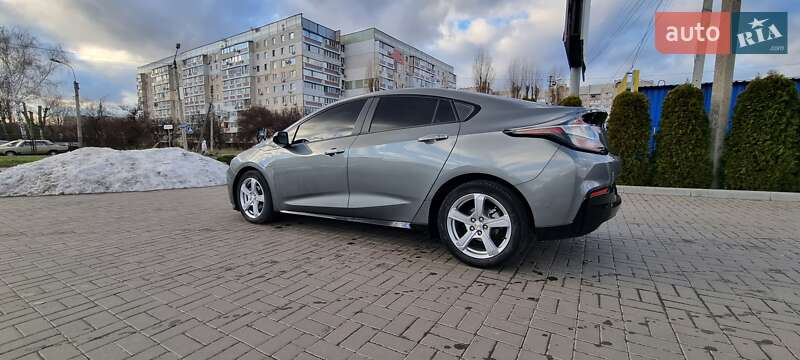 Хэтчбек Chevrolet Volt 2016 в Черкассах