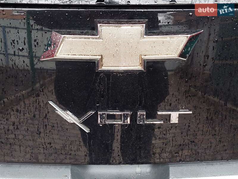 Хэтчбек Chevrolet Volt 2011 в Кропивницком