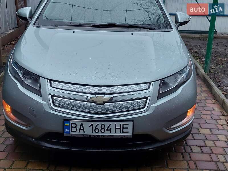 Хэтчбек Chevrolet Volt 2011 в Кропивницком