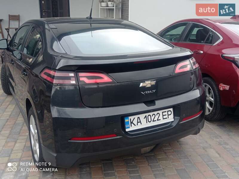 Хэтчбек Chevrolet Volt 2014 в Киеве