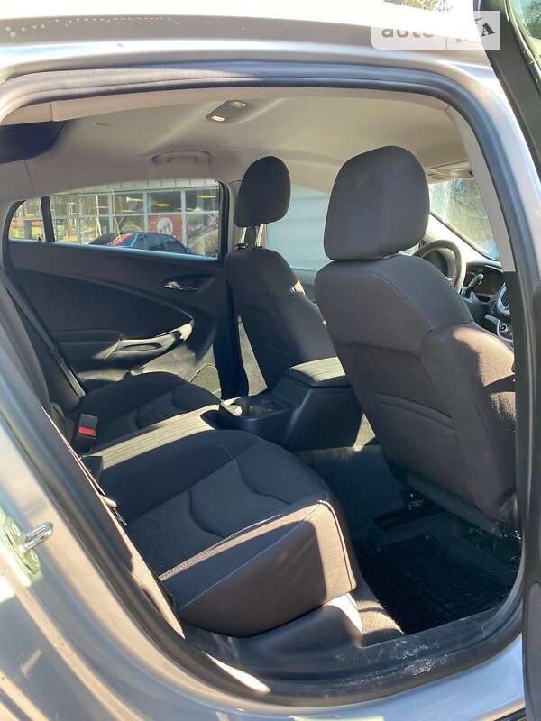 Хэтчбек Chevrolet Volt 2018 в Львове фото 11 Хэтчбек Chevrolet Volt 2018 в Львове