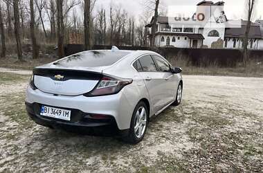 Хэтчбек Chevrolet Volt 2016 в 