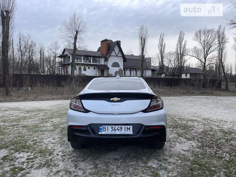 Хэтчбек Chevrolet Volt 2016 в Кременчуге