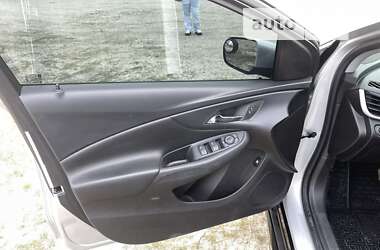 Хэтчбек Chevrolet Volt 2016 в 