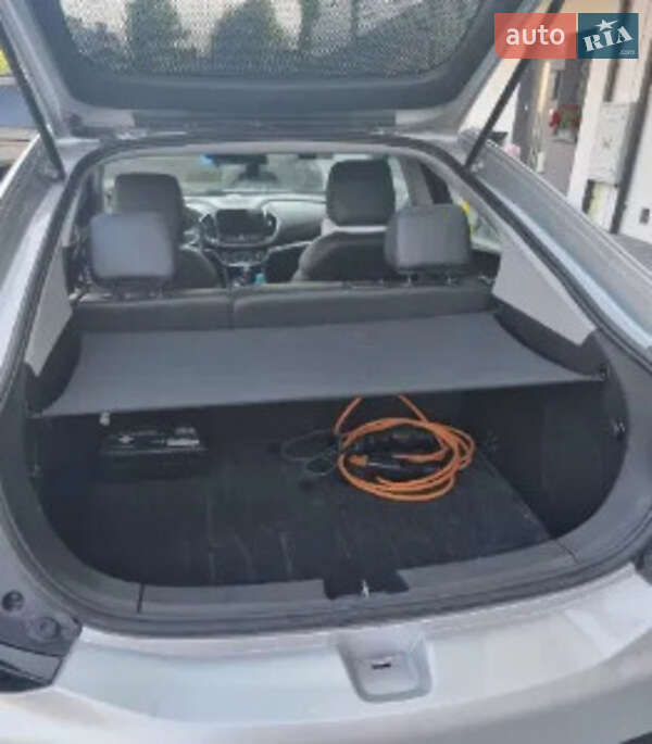 Хэтчбек Chevrolet Volt 2016 в Львове фото 6 Хэтчбек Chevrolet Volt 2016 в Львове