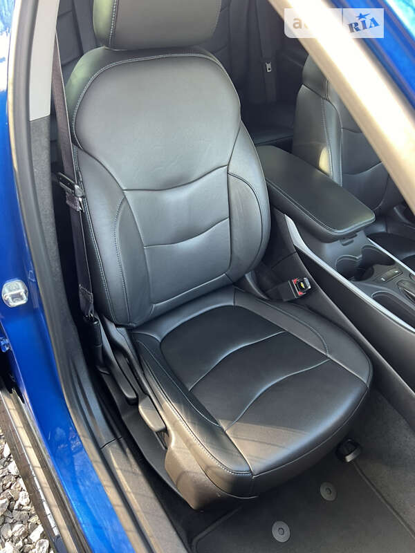 Хэтчбек Chevrolet Volt 2016 в Киеве